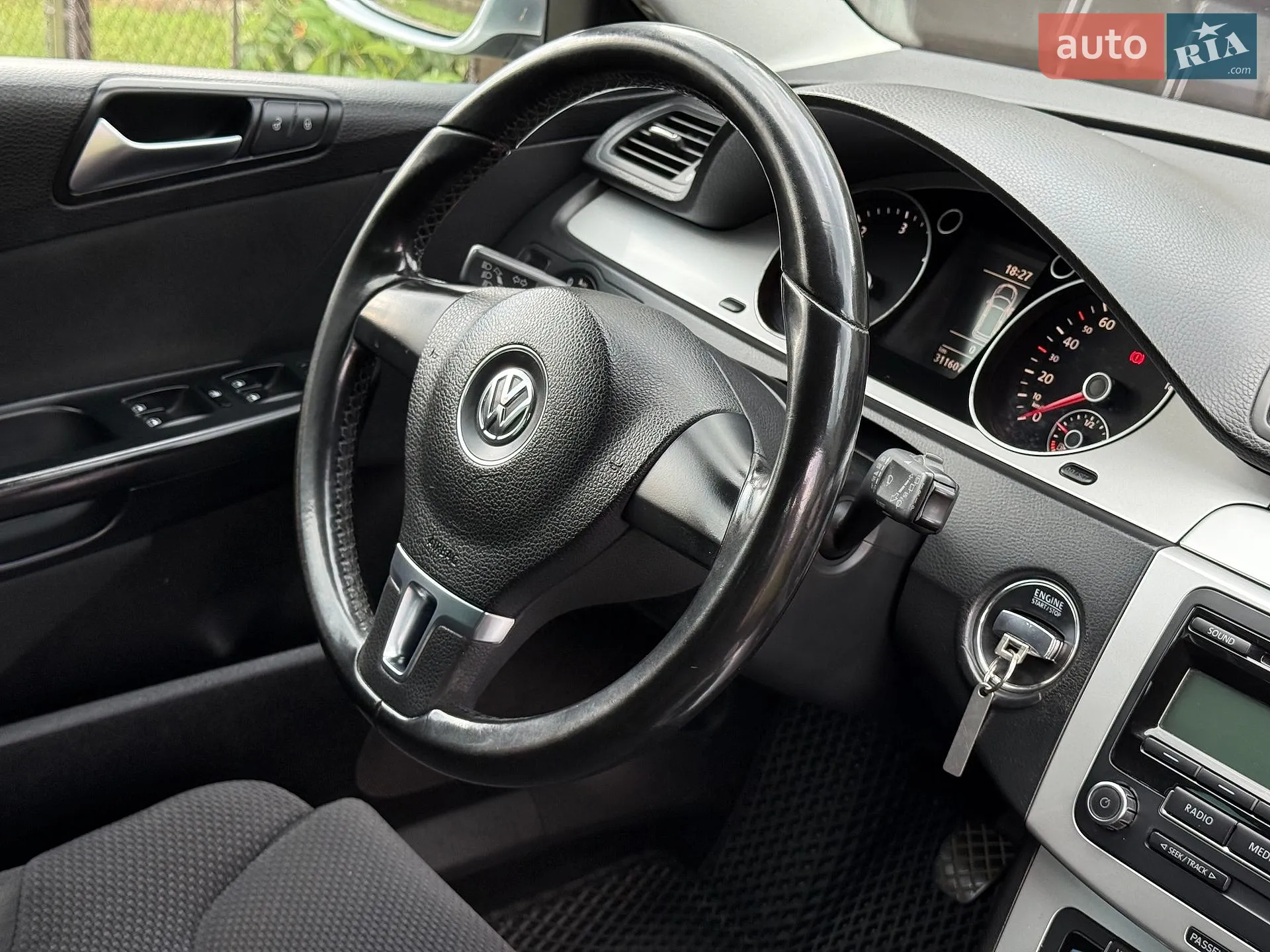 2010 Volkswagen Passat - мініатюра 11