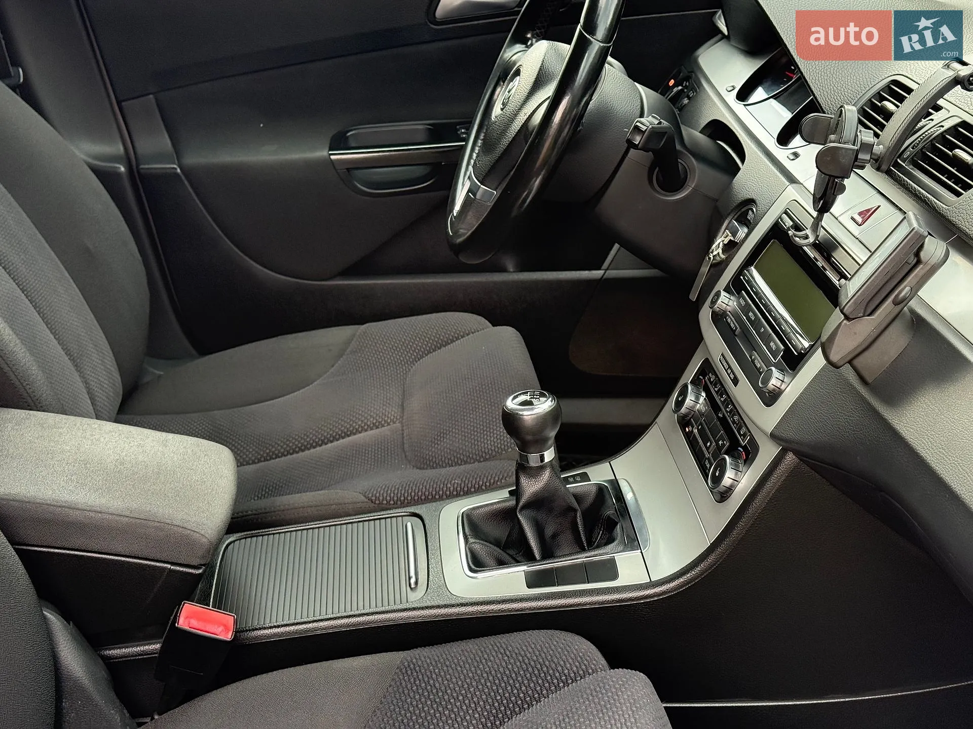 2010 Volkswagen Passat - мініатюра 36