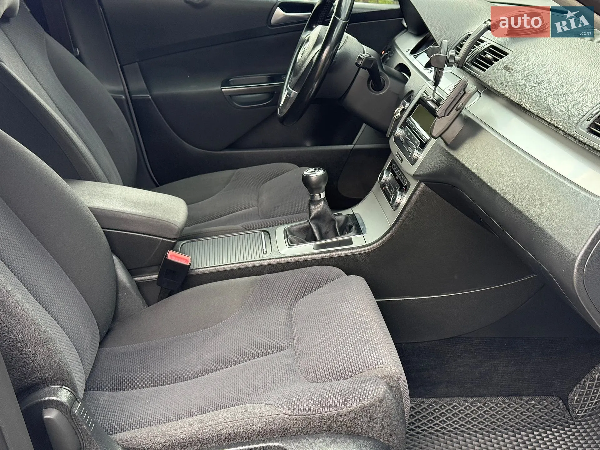2010 Volkswagen Passat - мініатюра 37