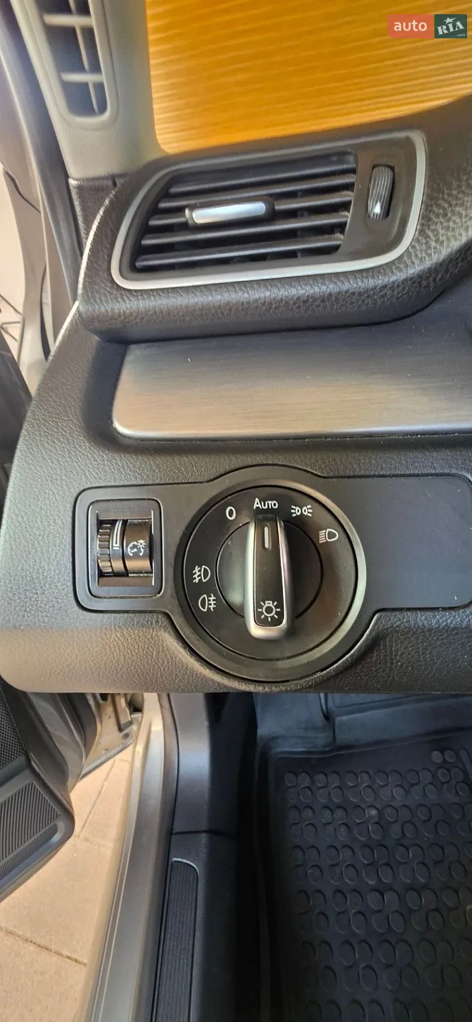 2013 Volkswagen Passat - мініатюра 28