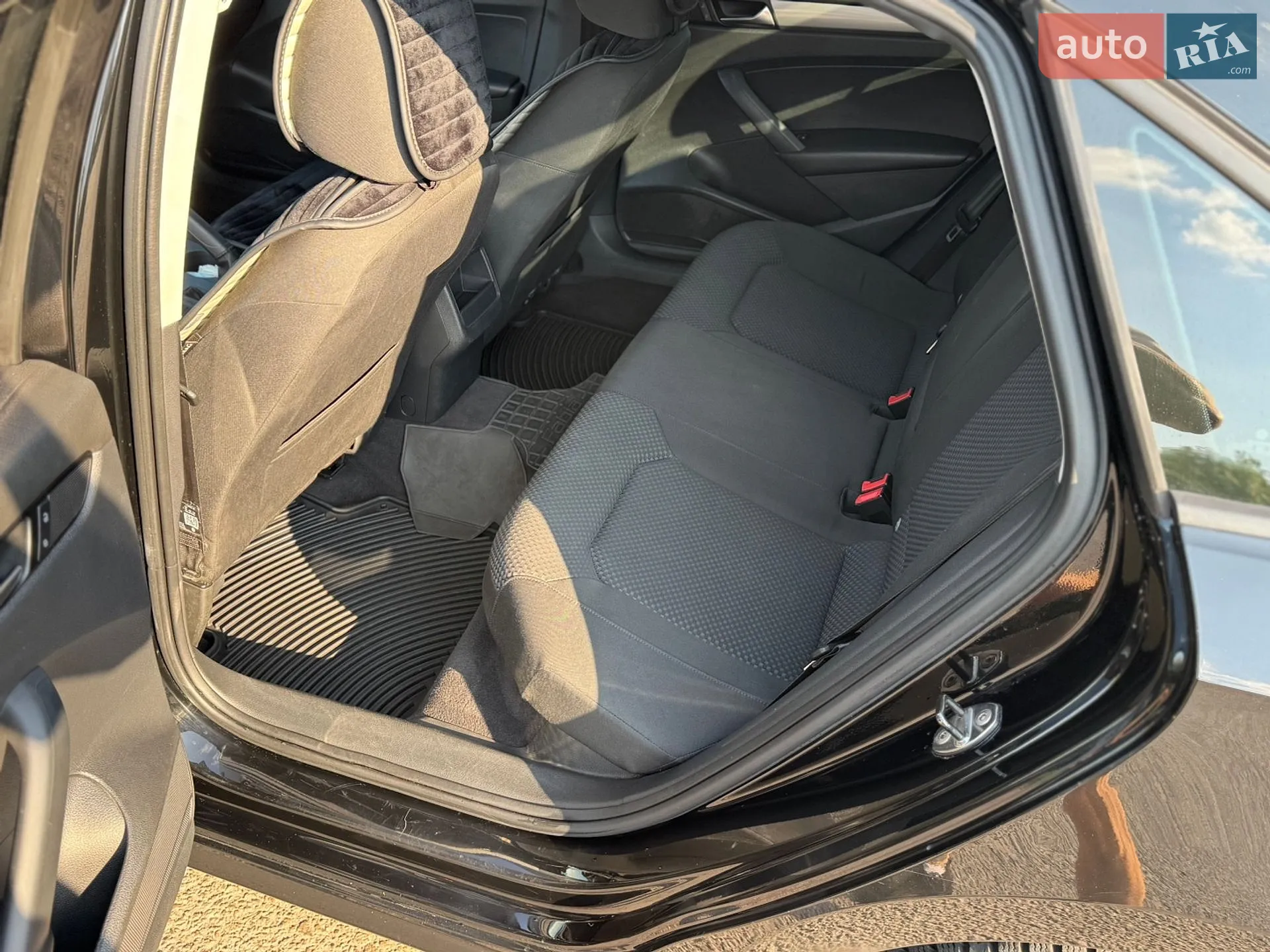 2011 Volkswagen Passat - мініатюра 9