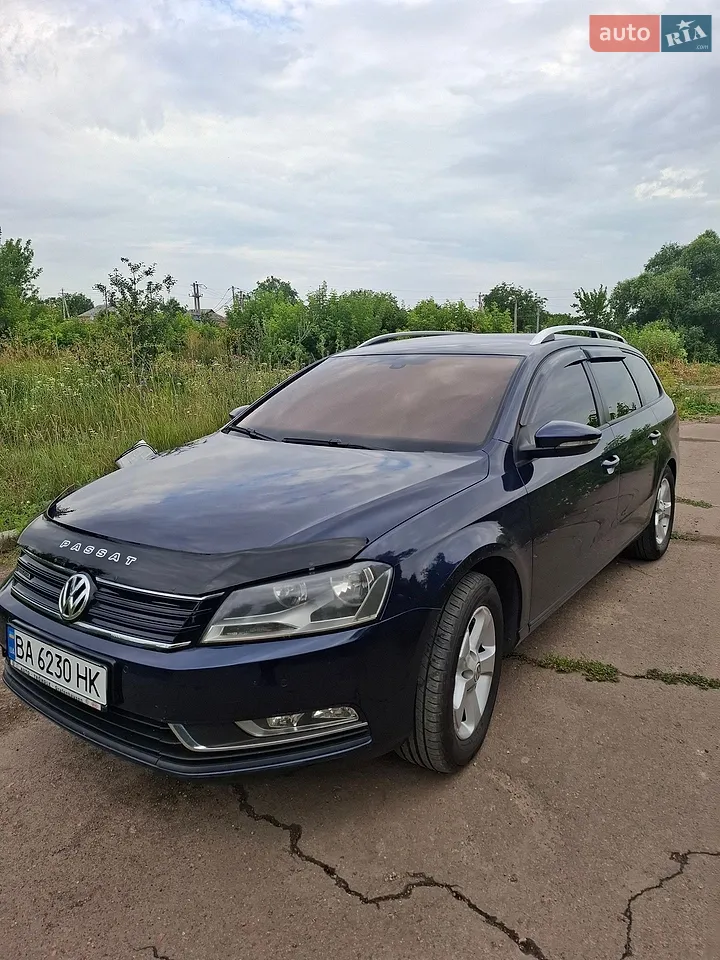 2010 Volkswagen Passat - мініатюра 25
