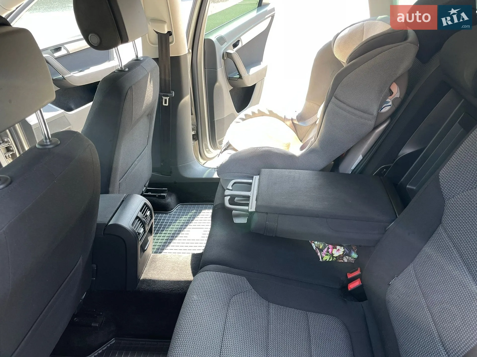 2012 Volkswagen Passat - мініатюра 8