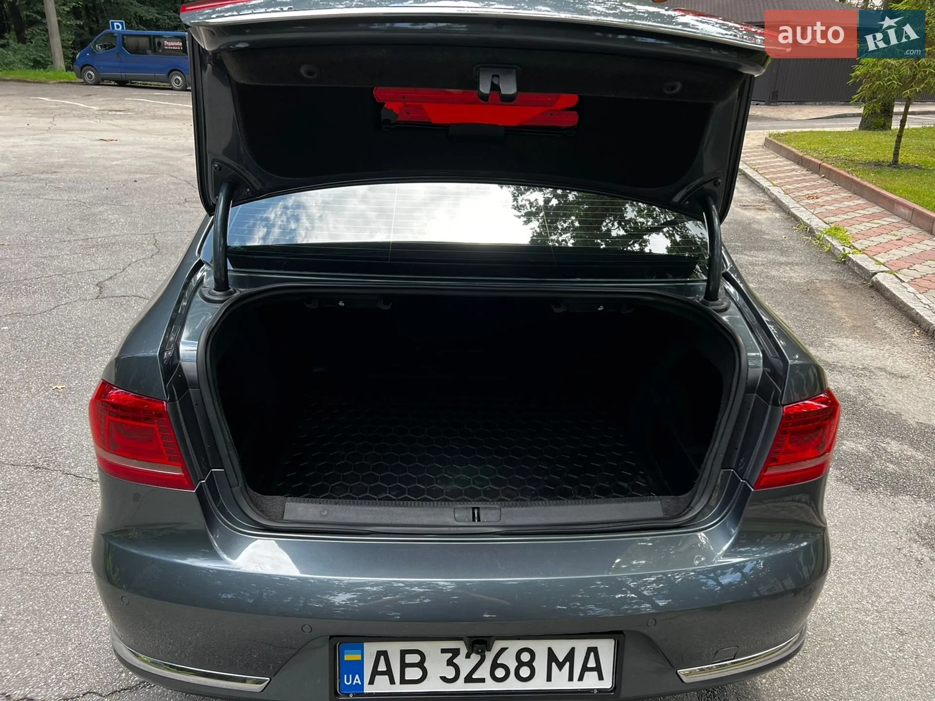 2011 Volkswagen Passat - мініатюра 6