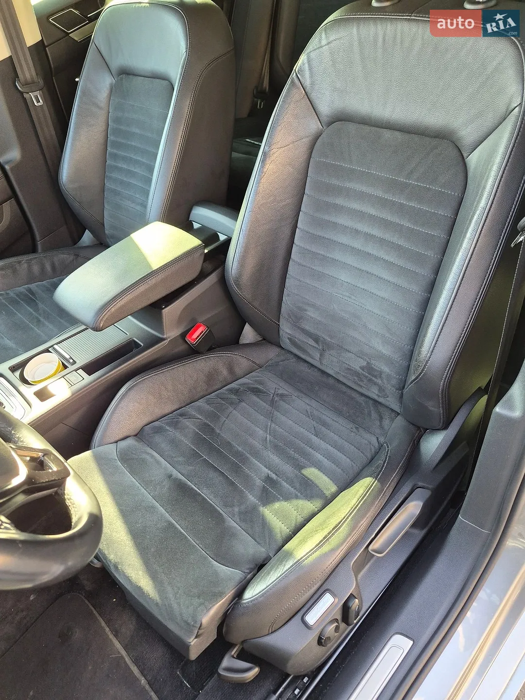 2016 Volkswagen Passat - мініатюра 42