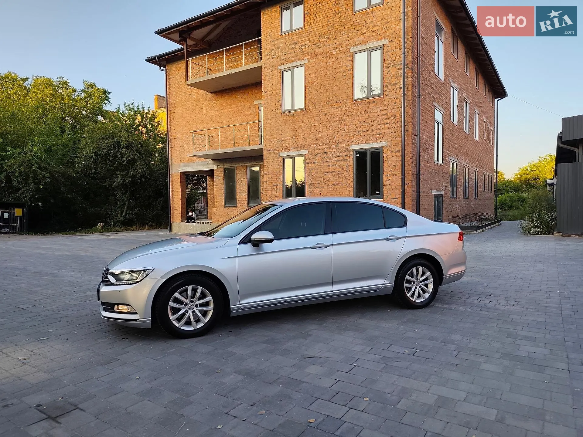 2016 Volkswagen Passat - мініатюра 6