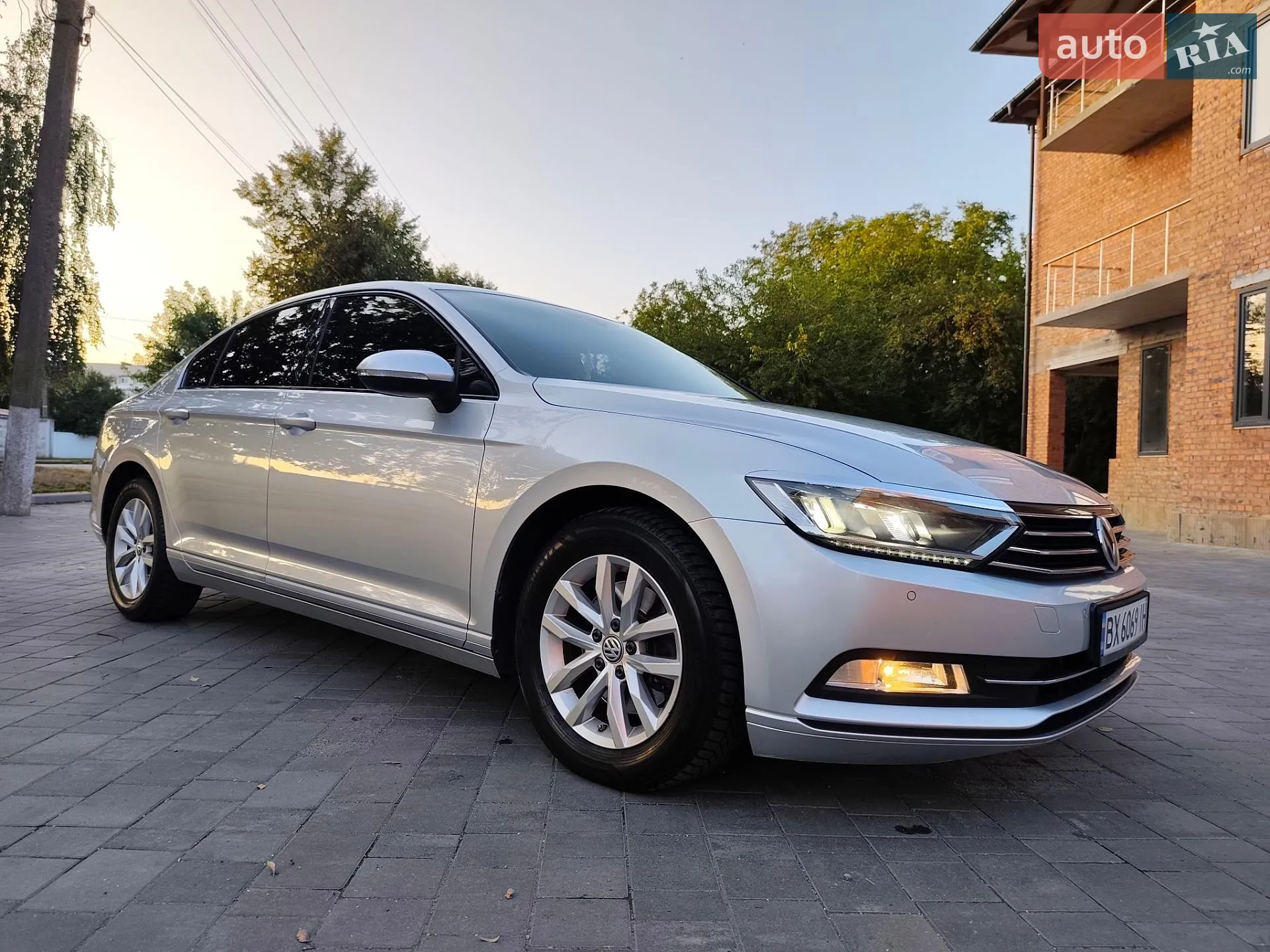 2016 Volkswagen Passat - мініатюра 2