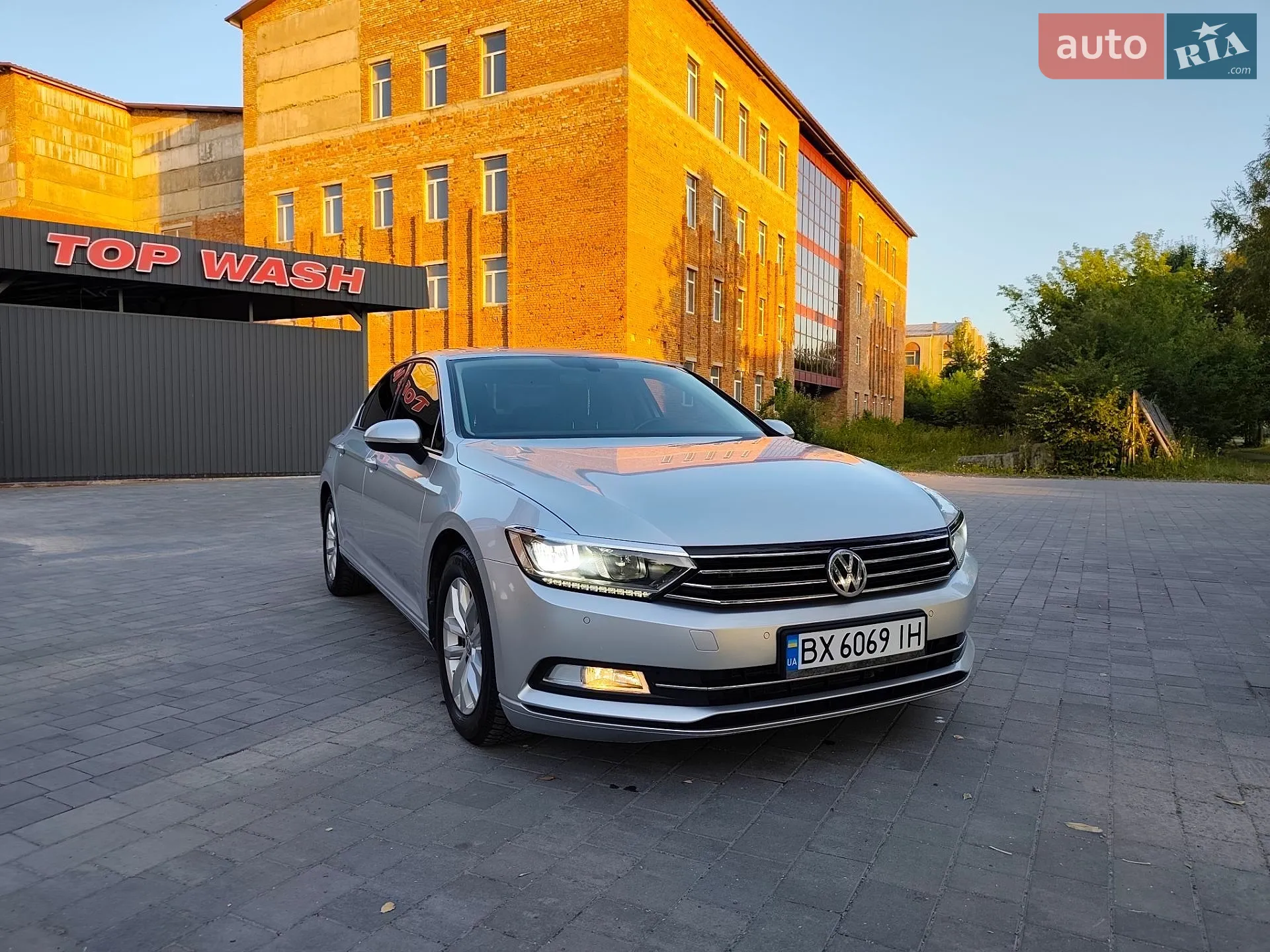 2016 Volkswagen Passat - мініатюра 11