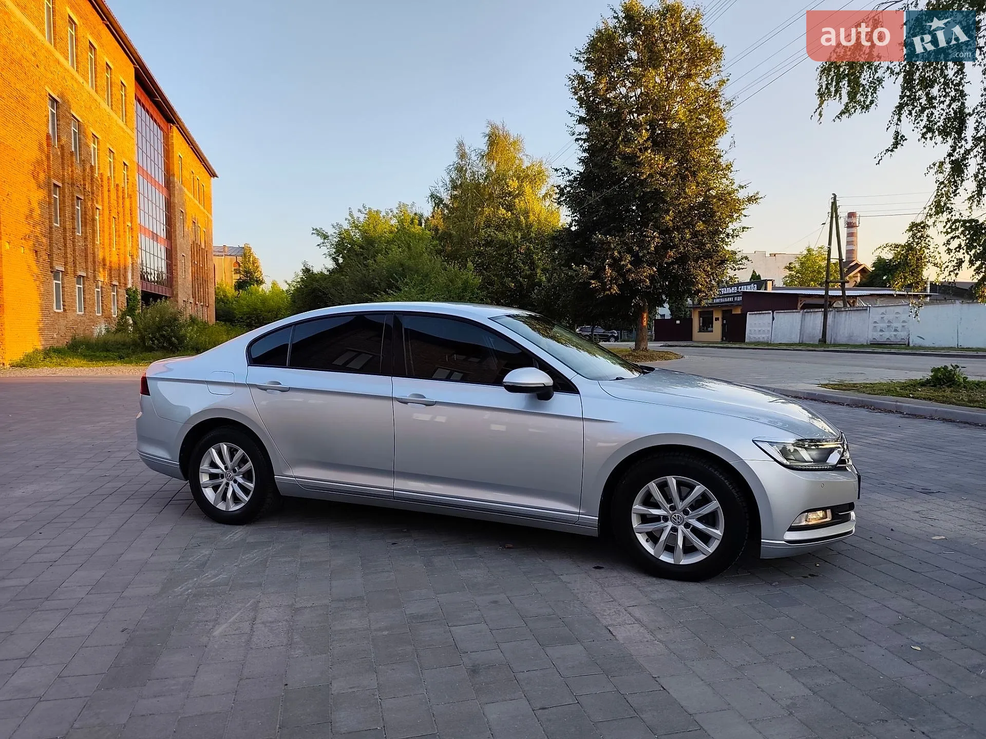 2016 Volkswagen Passat - мініатюра 14