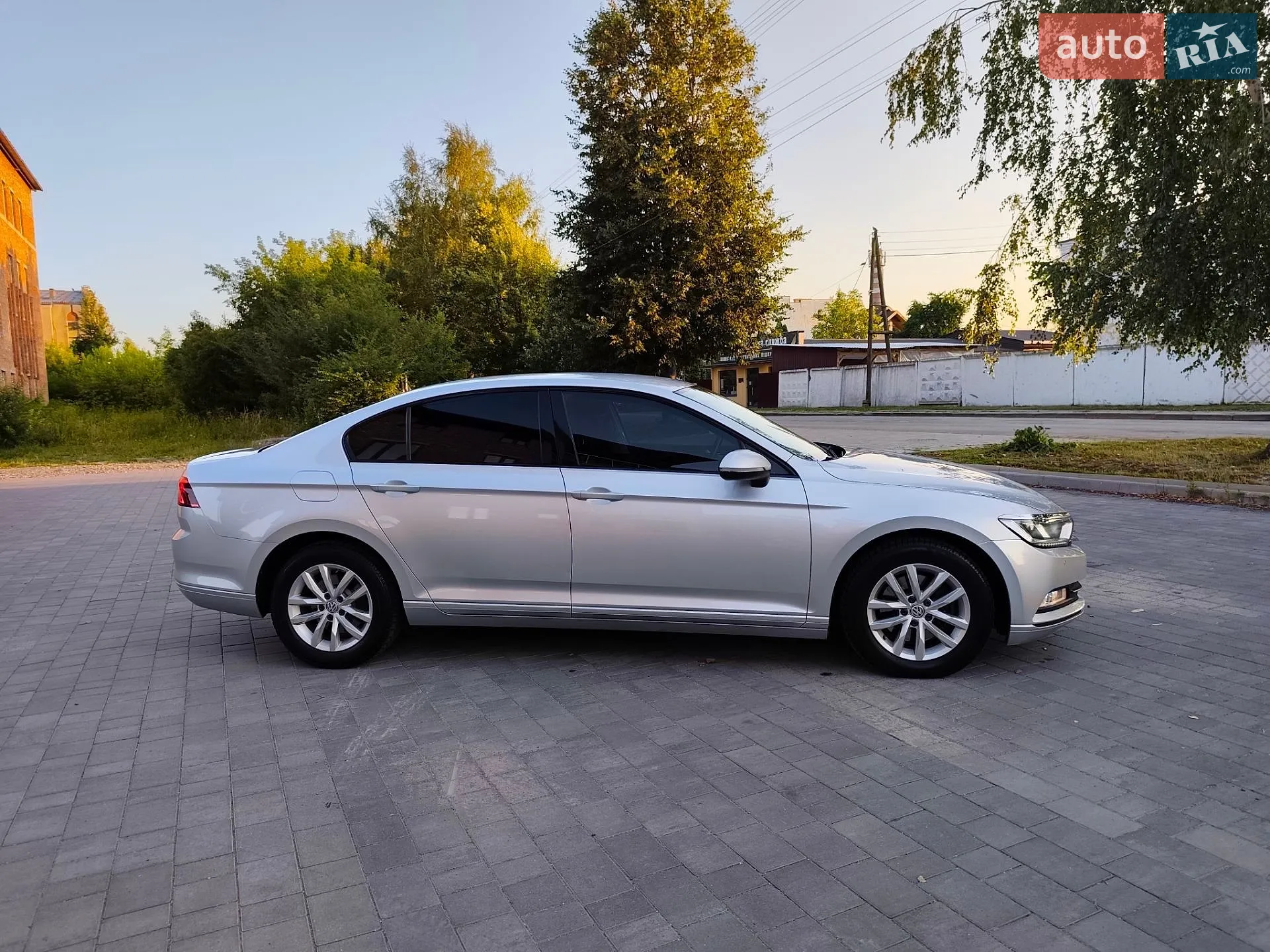 2016 Volkswagen Passat - мініатюра 15