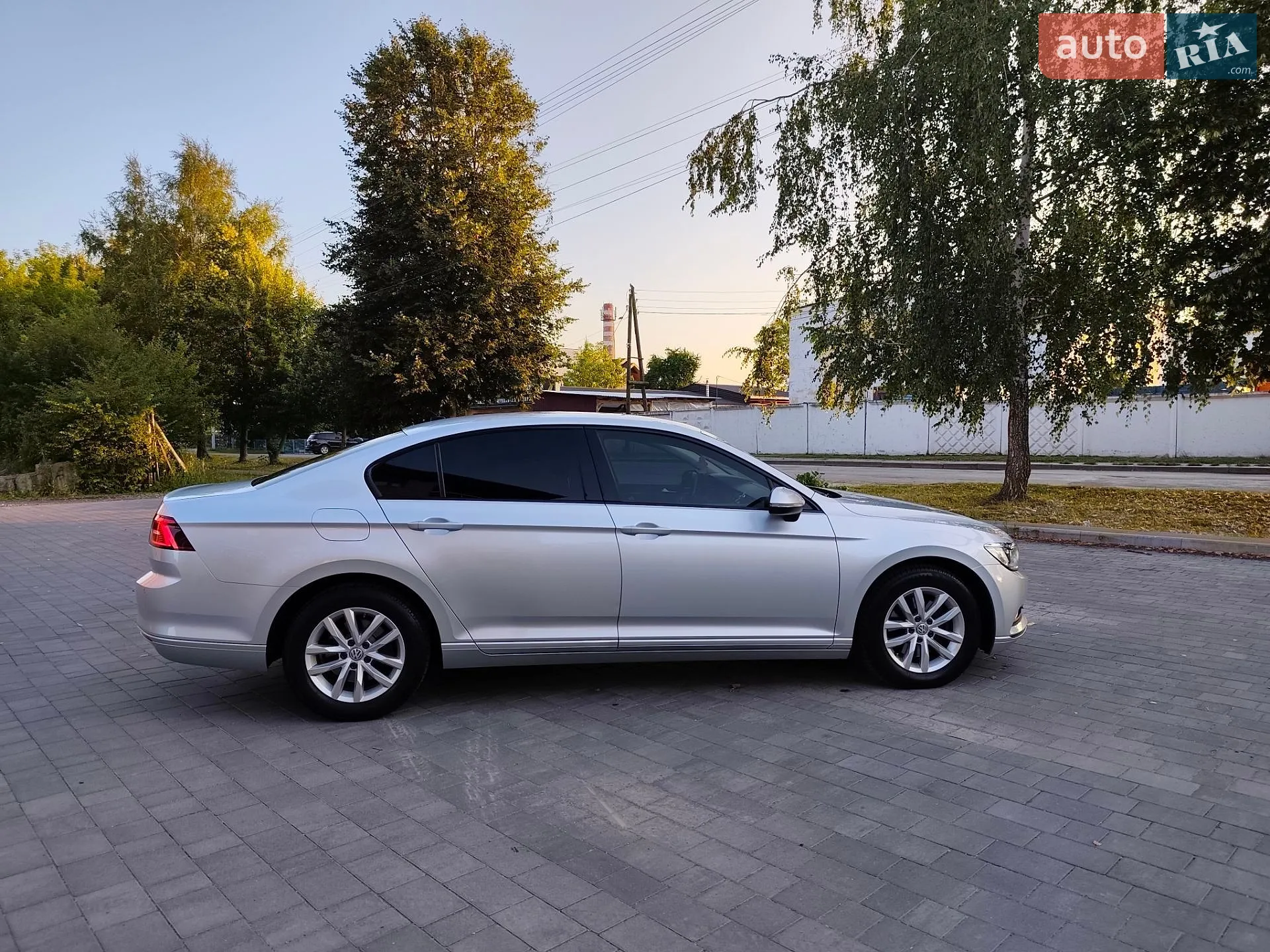 2016 Volkswagen Passat - мініатюра 16