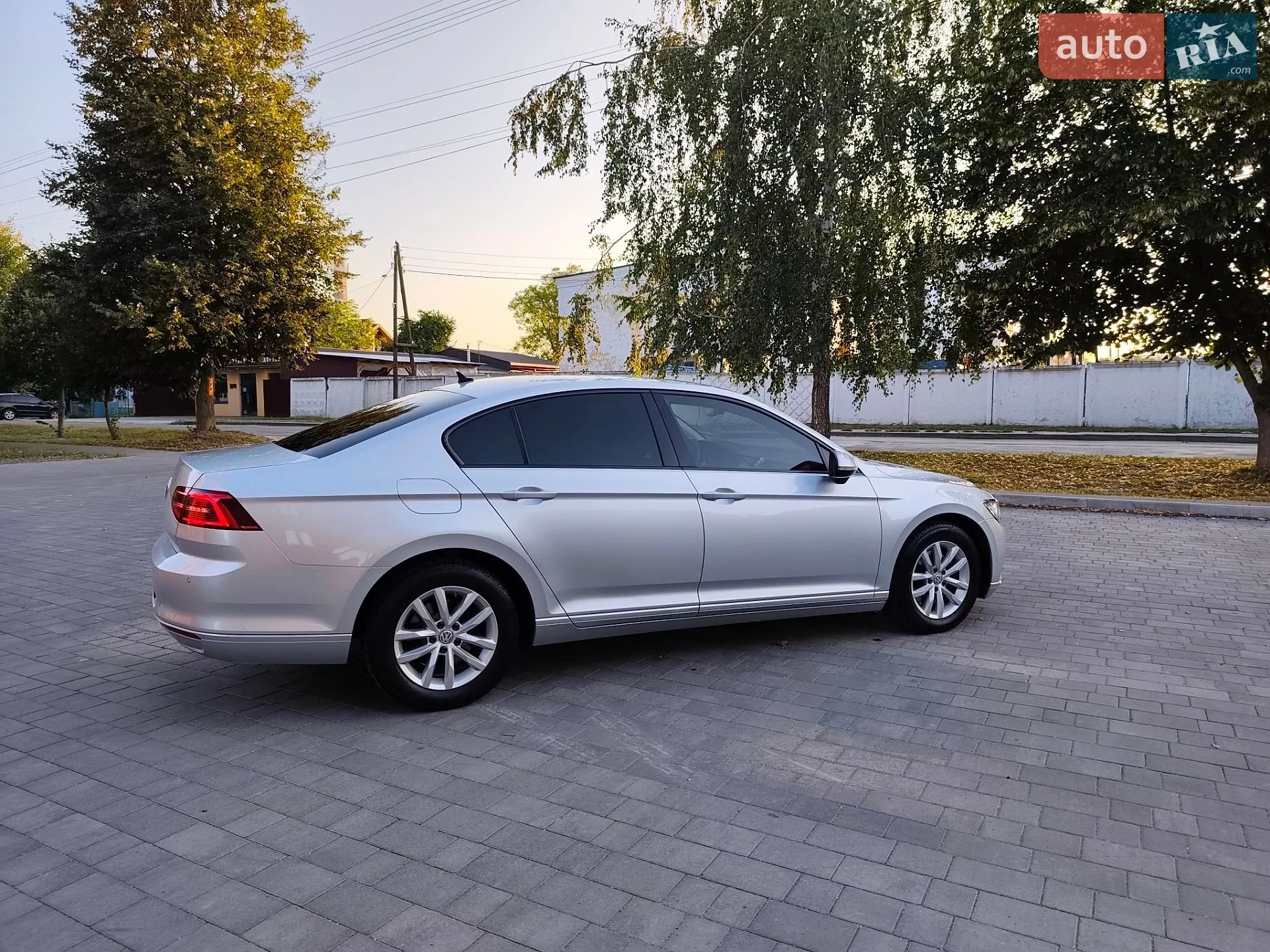 2016 Volkswagen Passat - мініатюра 17