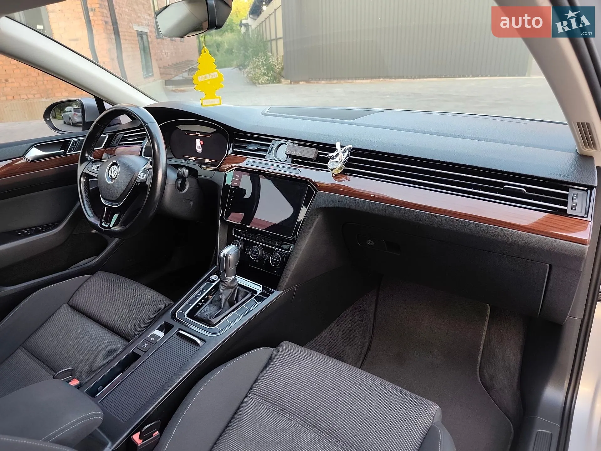 2016 Volkswagen Passat - мініатюра 38