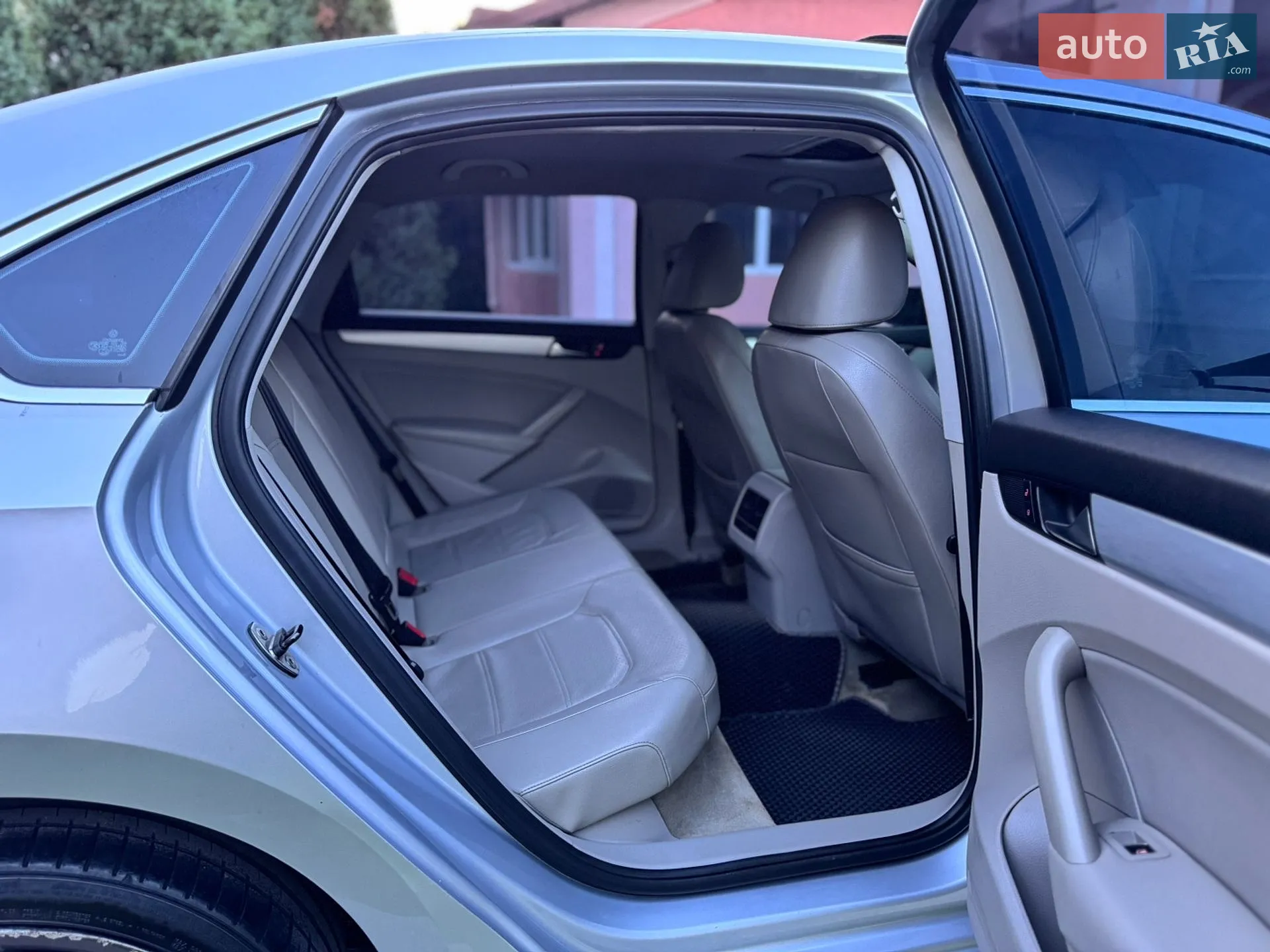2013 Volkswagen Passat - мініатюра 24