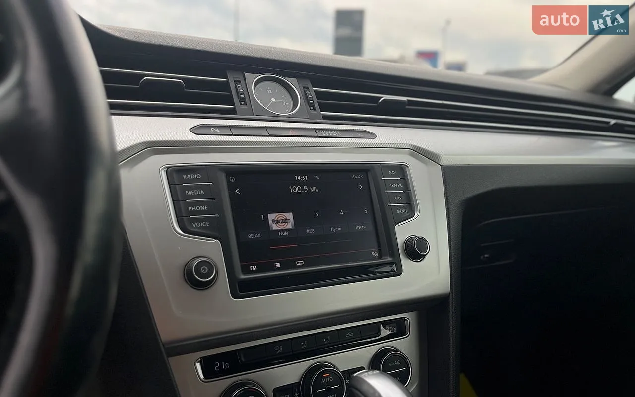 2015 Volkswagen Passat - мініатюра 16