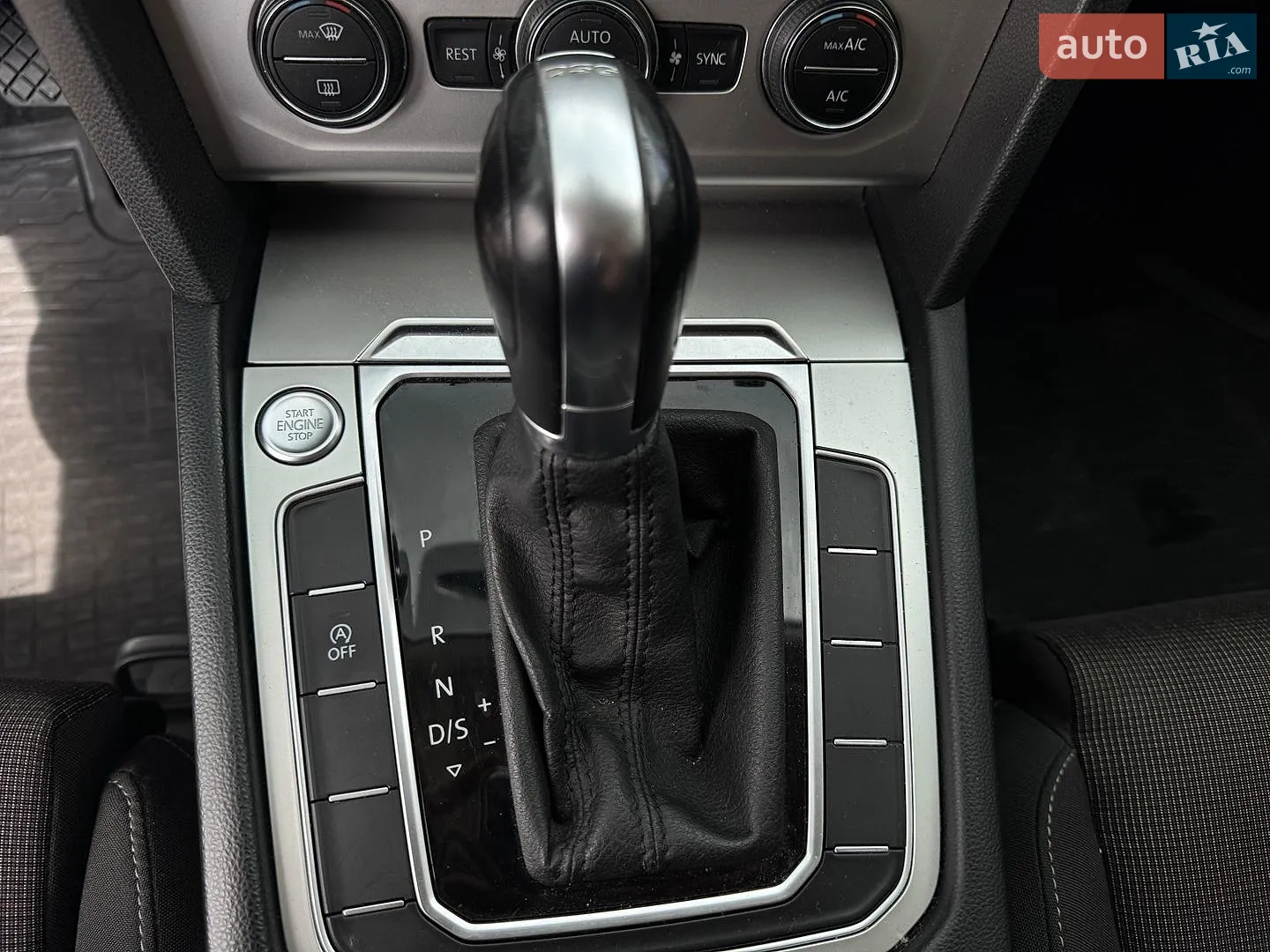 2015 Volkswagen Passat - мініатюра 13