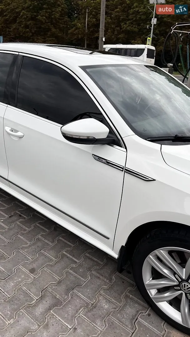 2016 Volkswagen Passat - мініатюра 15