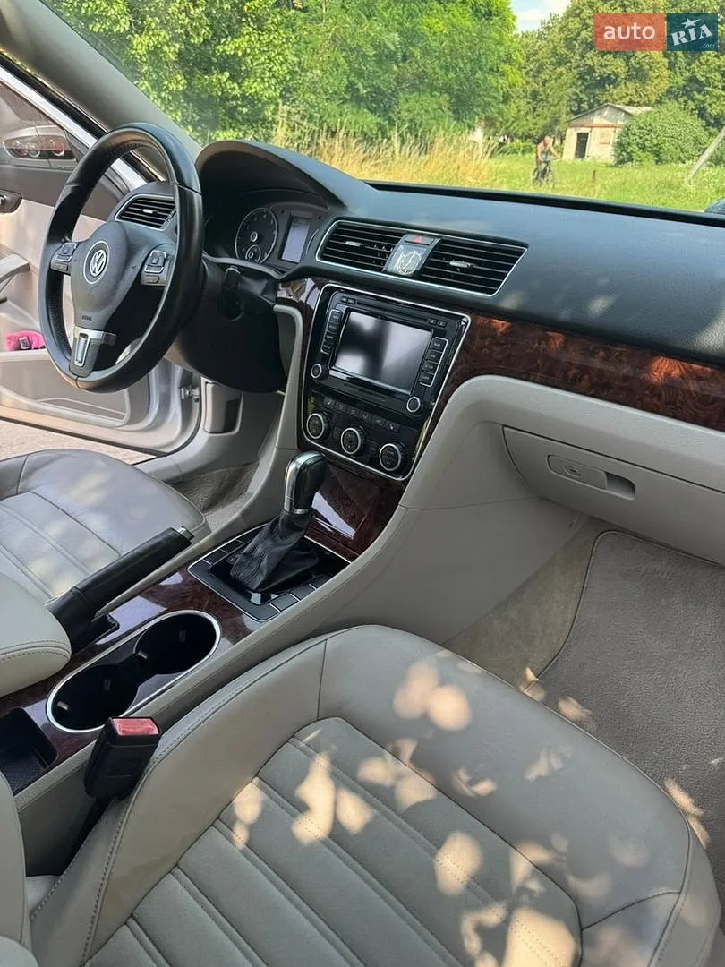 2013 Volkswagen Passat - мініатюра 13