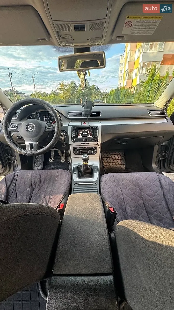 2010 Volkswagen Passat - мініатюра 33