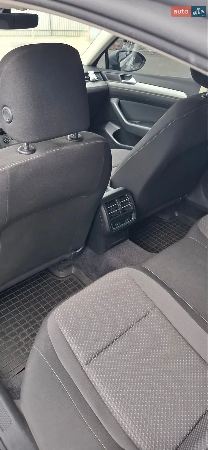 2018 Volkswagen Passat - мініатюра 12