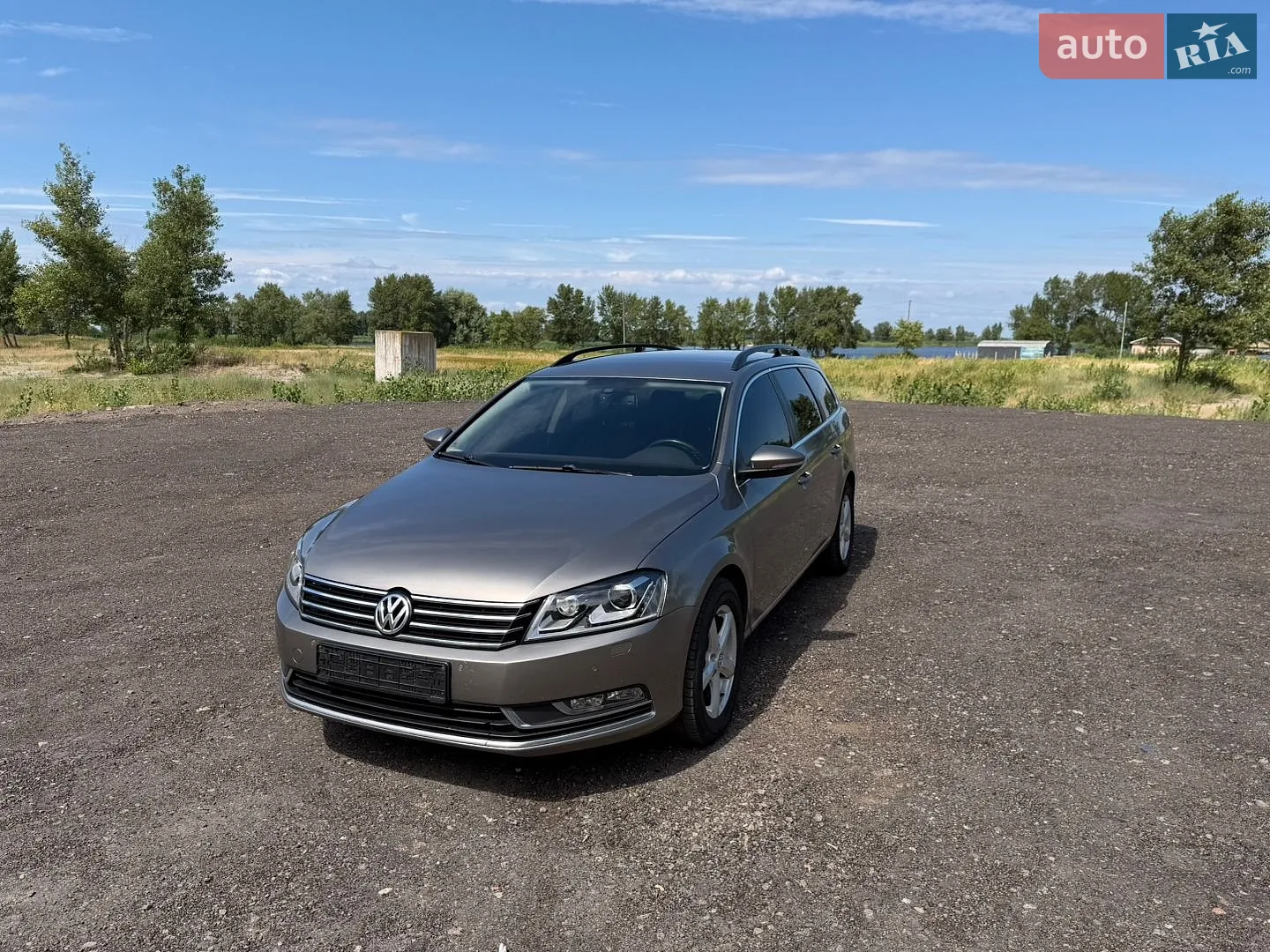 2011 Volkswagen Passat - мініатюра 2