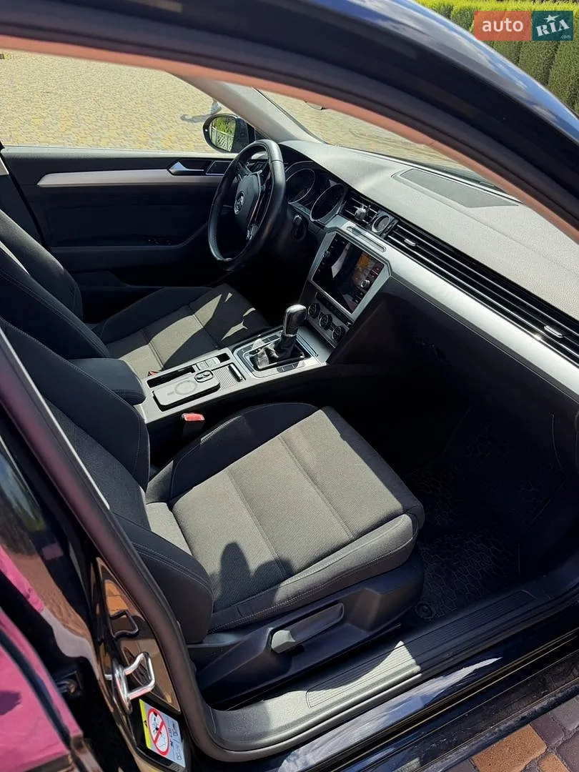 2017 Volkswagen Passat - мініатюра 11