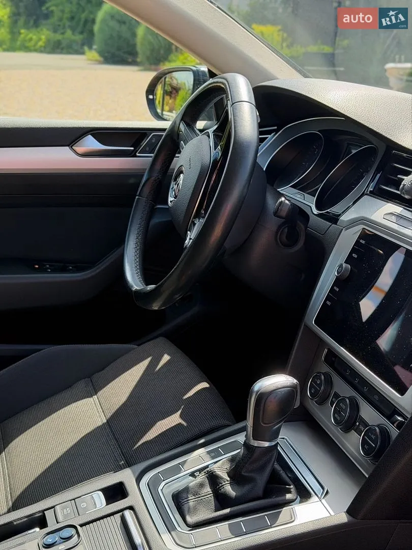 2017 Volkswagen Passat - мініатюра 14