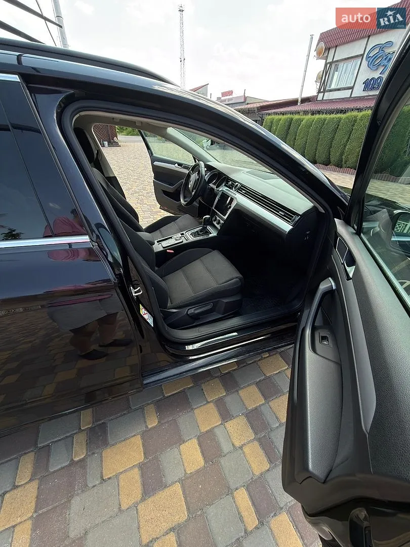 2017 Volkswagen Passat - мініатюра 21