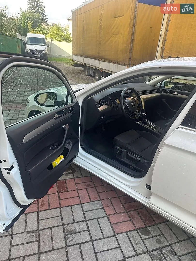 2018 Volkswagen Passat - мініатюра 22