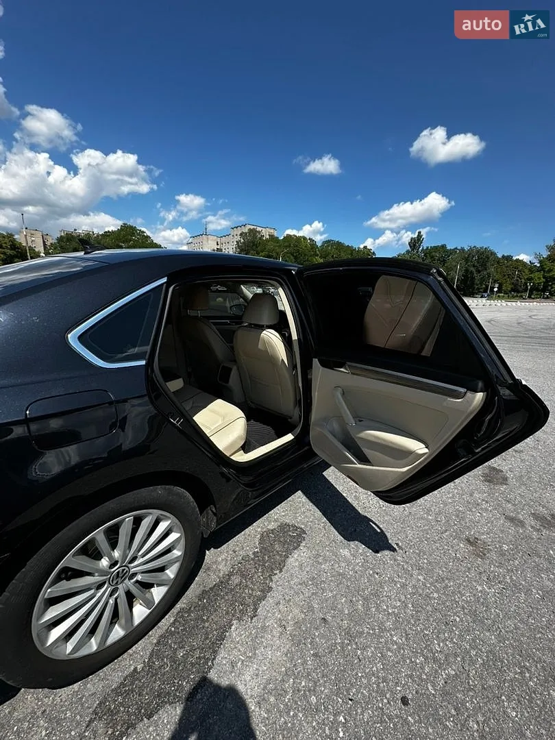 2016 Volkswagen Passat - мініатюра 11