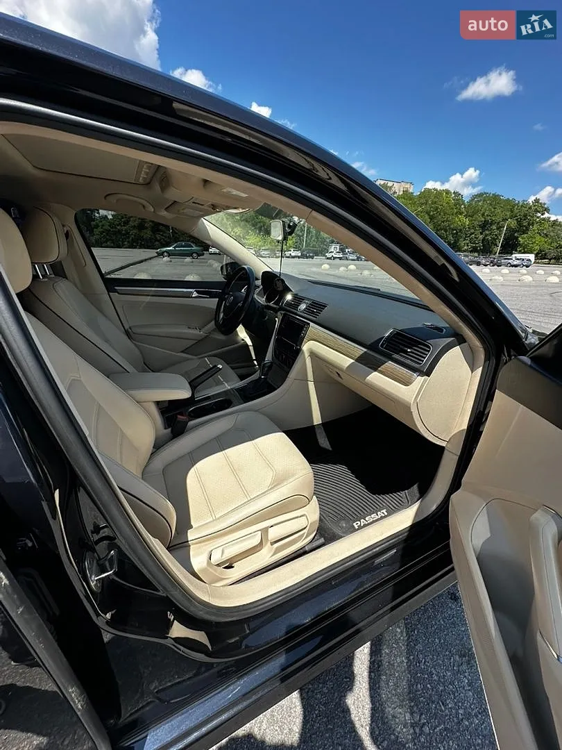2016 Volkswagen Passat - мініатюра 15