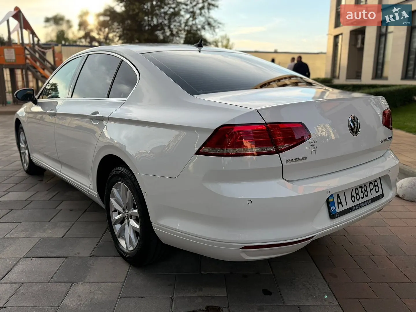 2015 Volkswagen Passat - мініатюра 12