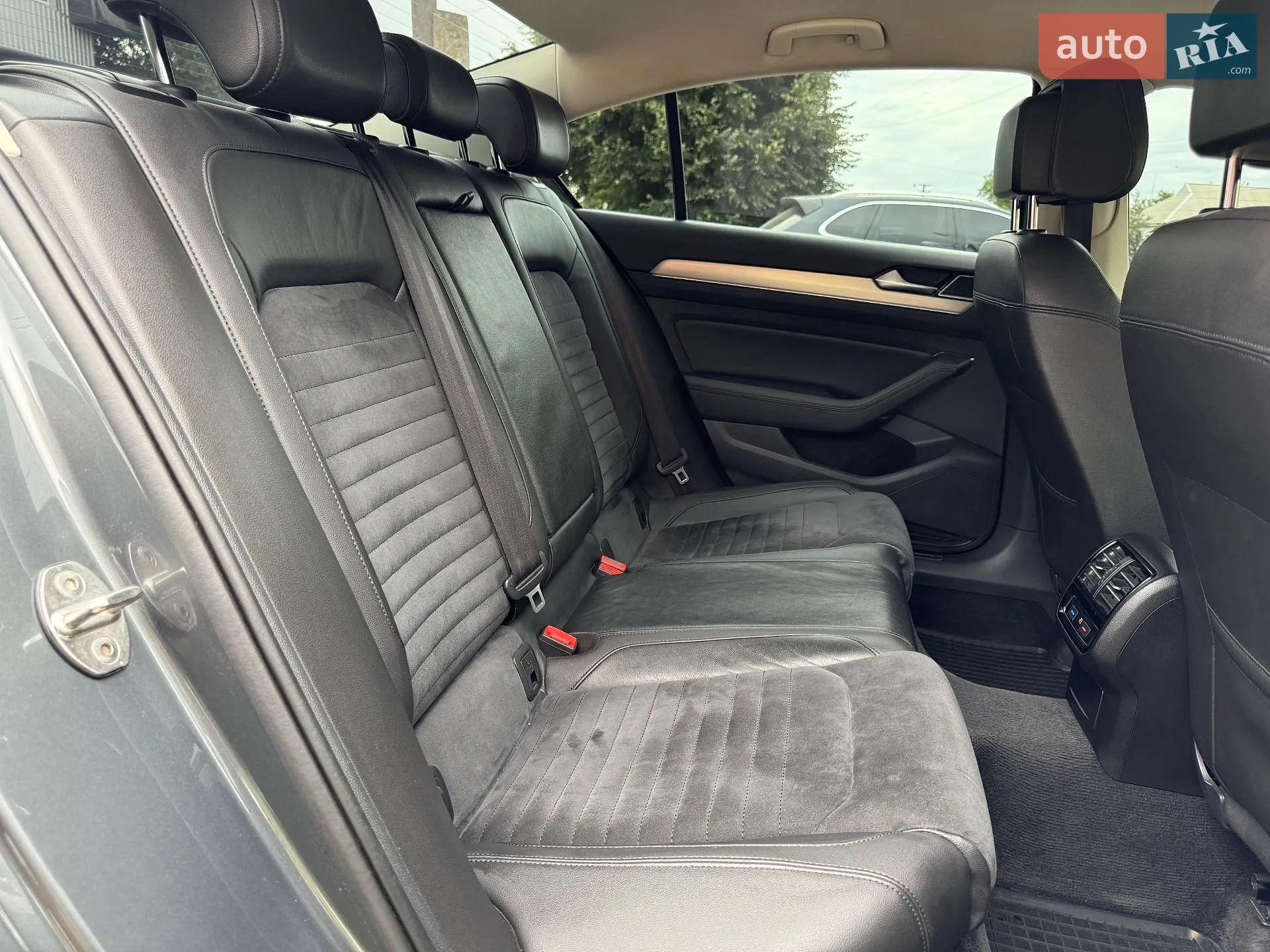 2017 Volkswagen Passat - мініатюра 27