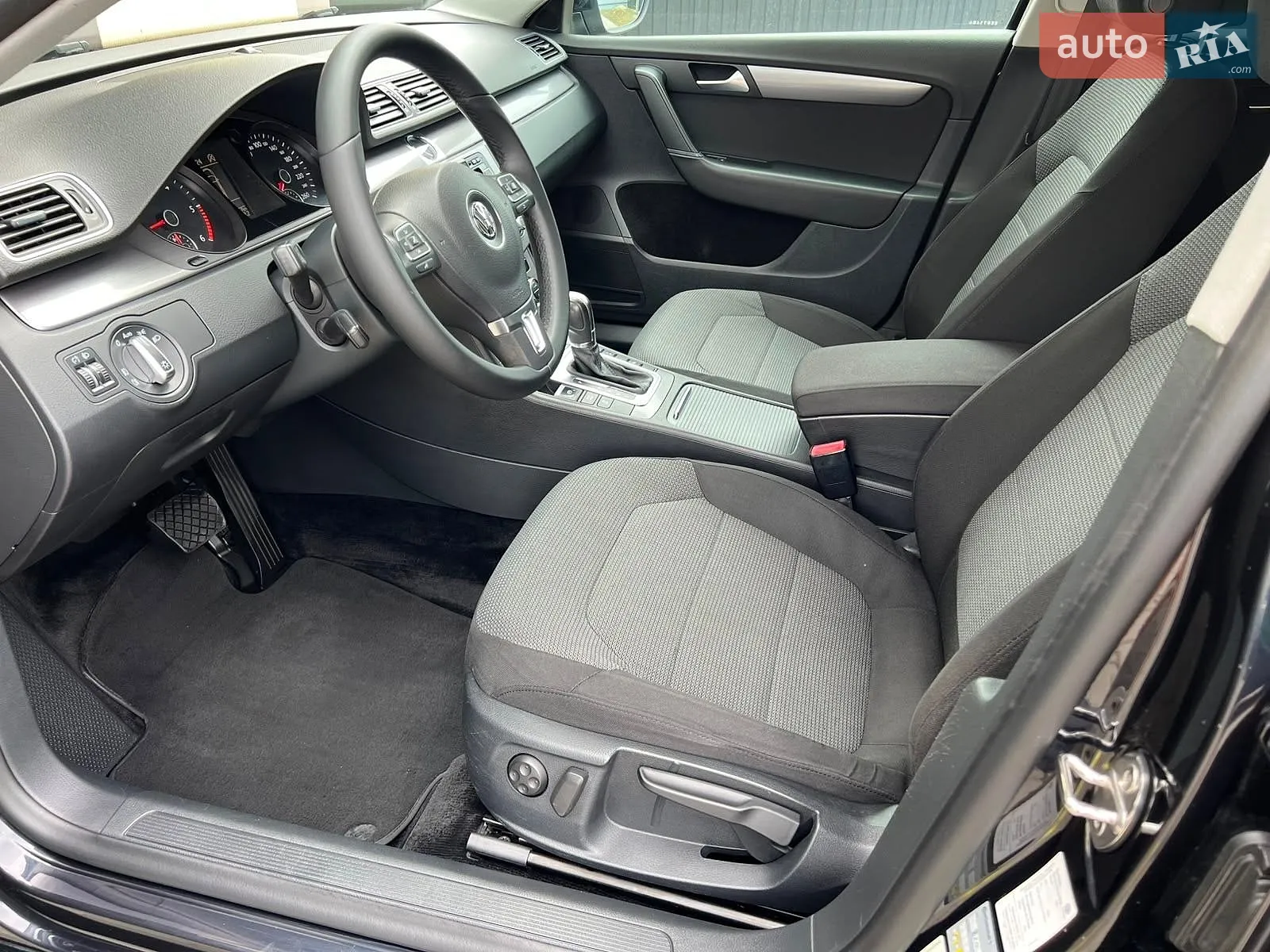2013 Volkswagen Passat - мініатюра 113