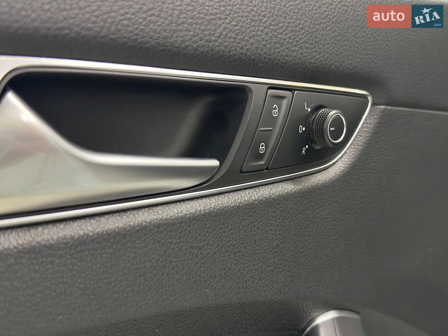 2016 Volkswagen Passat - мініатюра 23