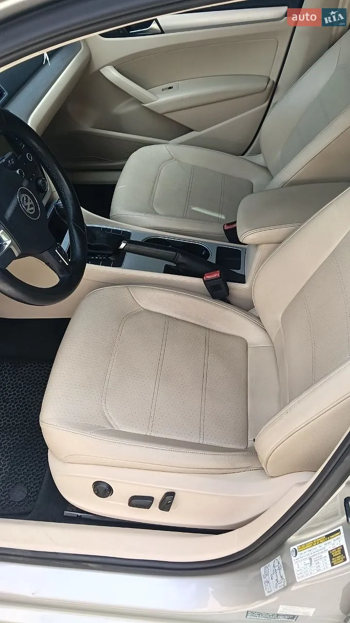 2012 Volkswagen Passat - мініатюра 8