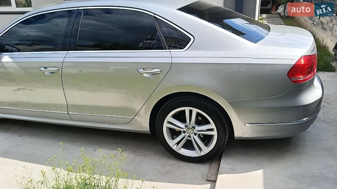 2012 Volkswagen Passat - мініатюра 13