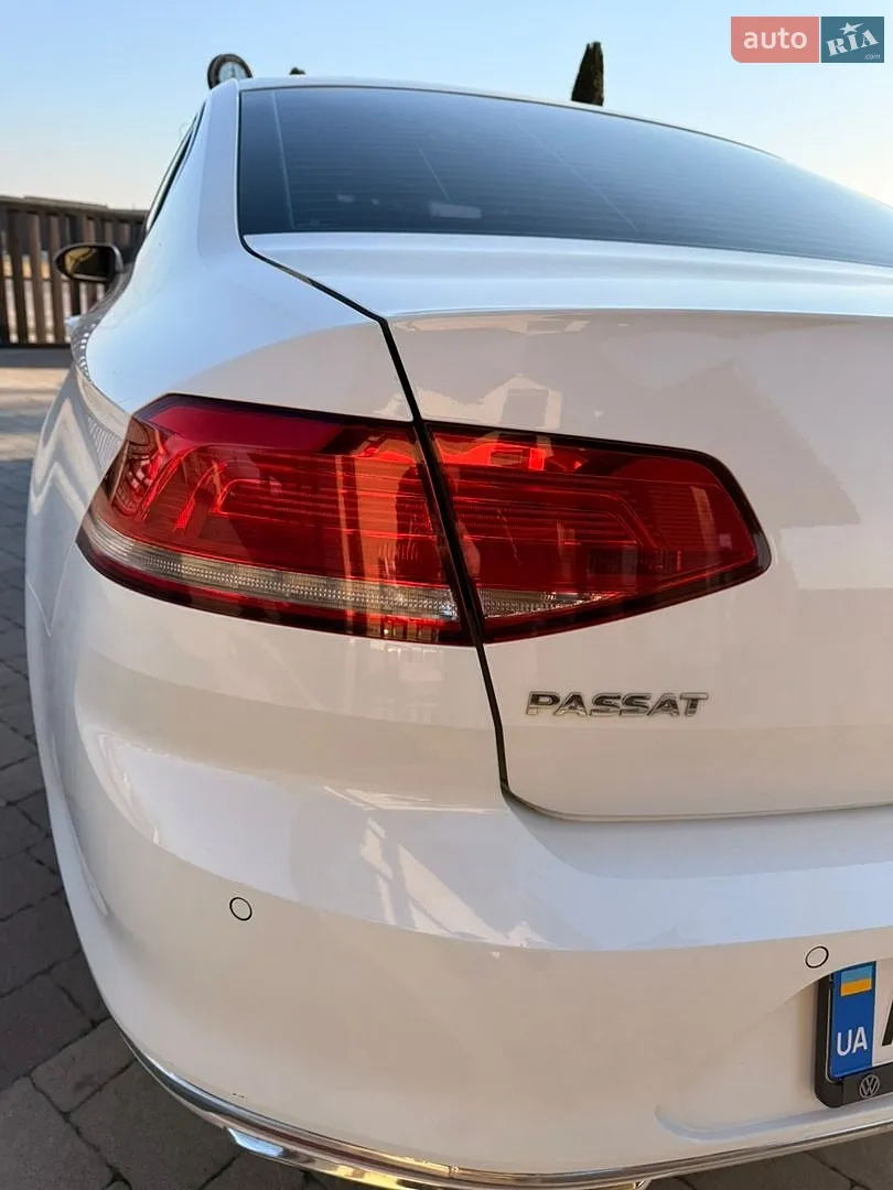 2016 Volkswagen Passat - мініатюра 30