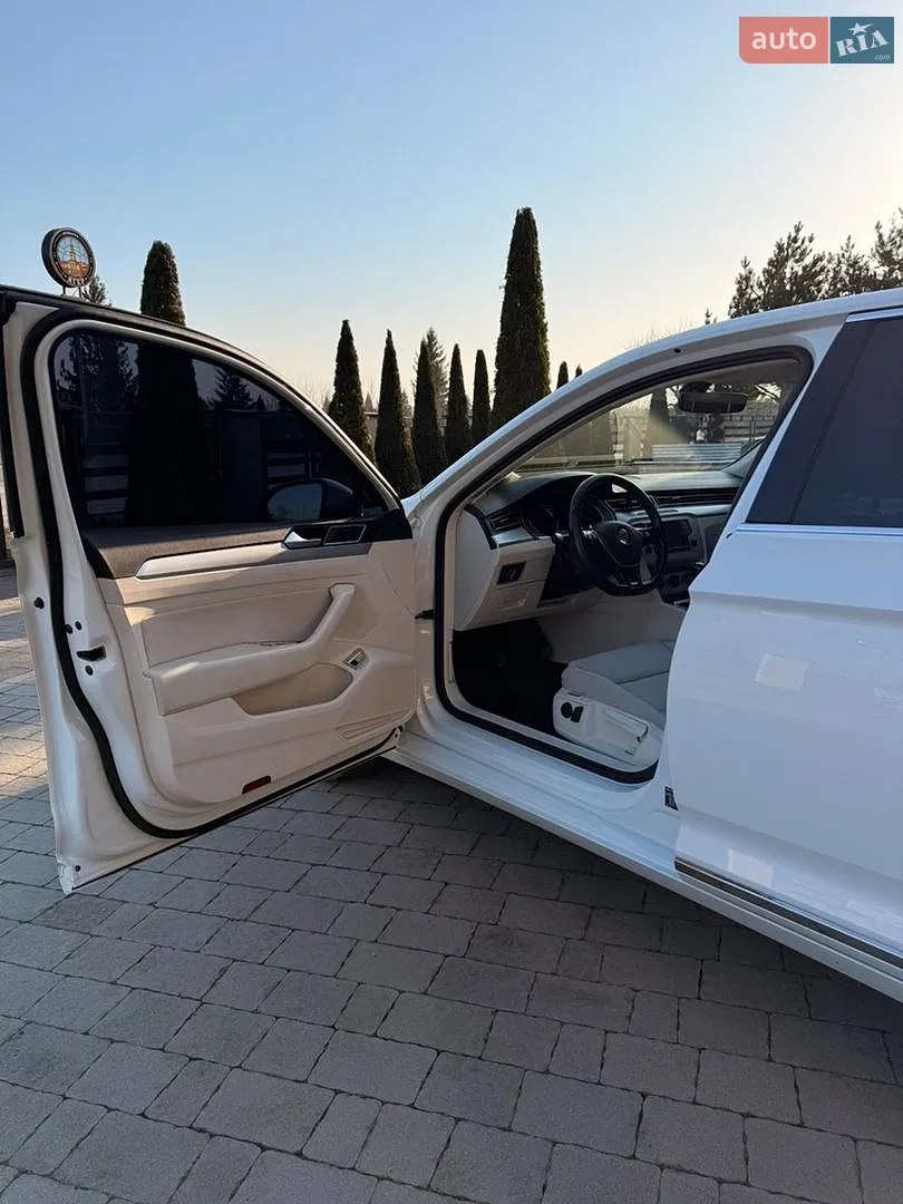 2016 Volkswagen Passat - мініатюра 33