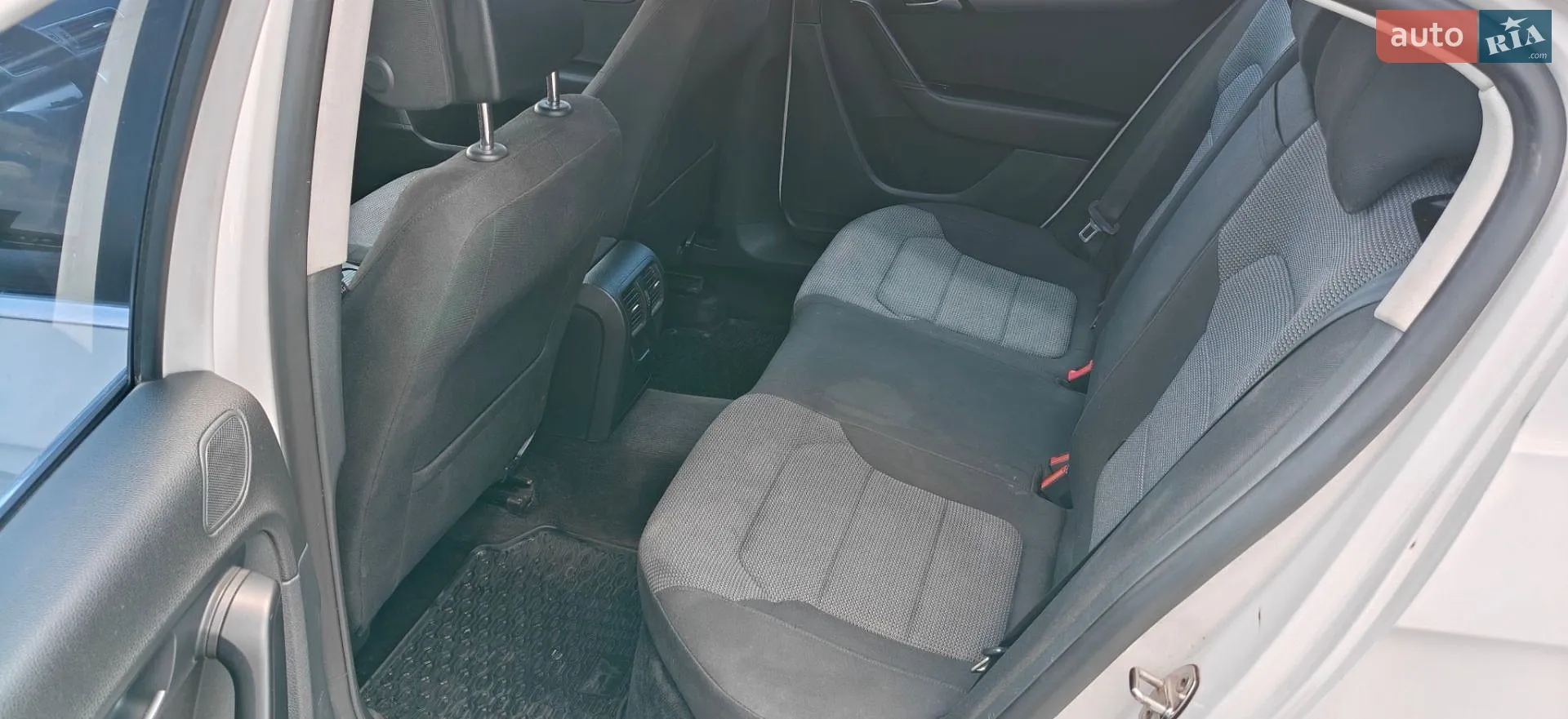 2013 Volkswagen Passat - мініатюра 17