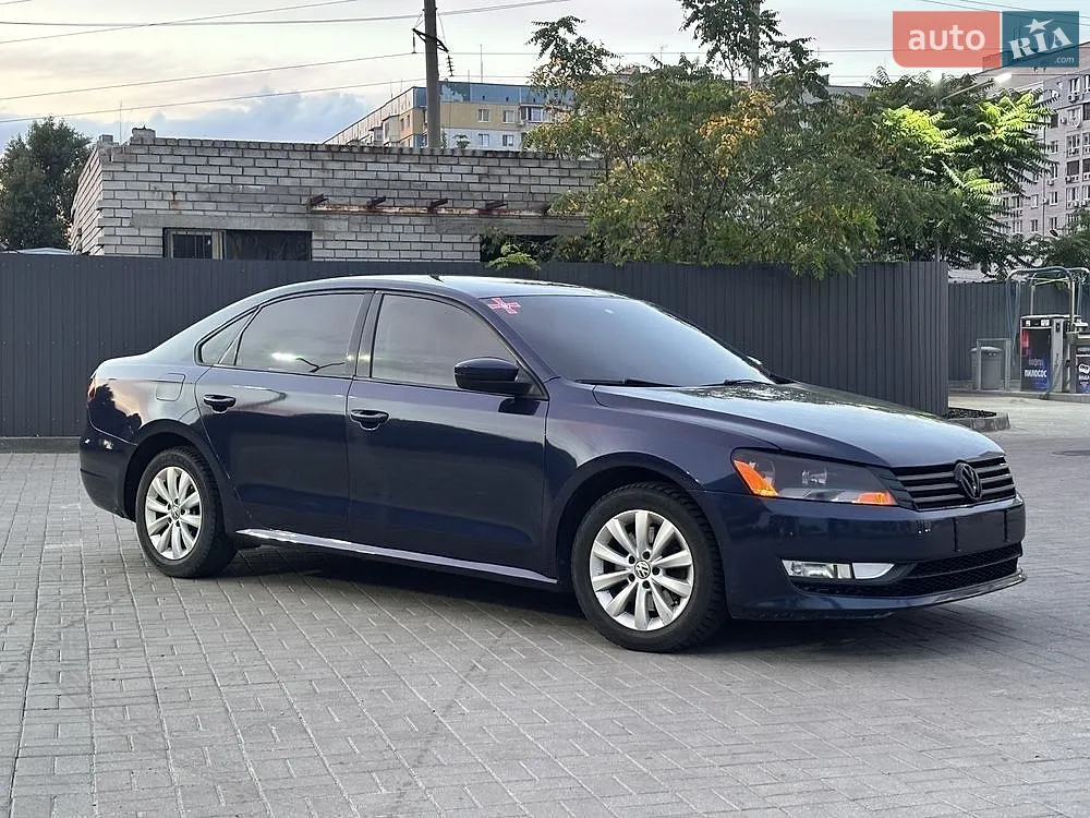 2013 Volkswagen Passat - мініатюра 2