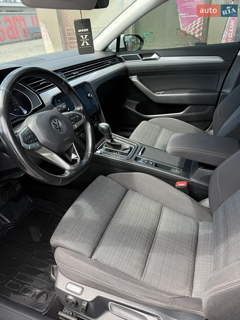 2019 Volkswagen Passat - мініатюра 19