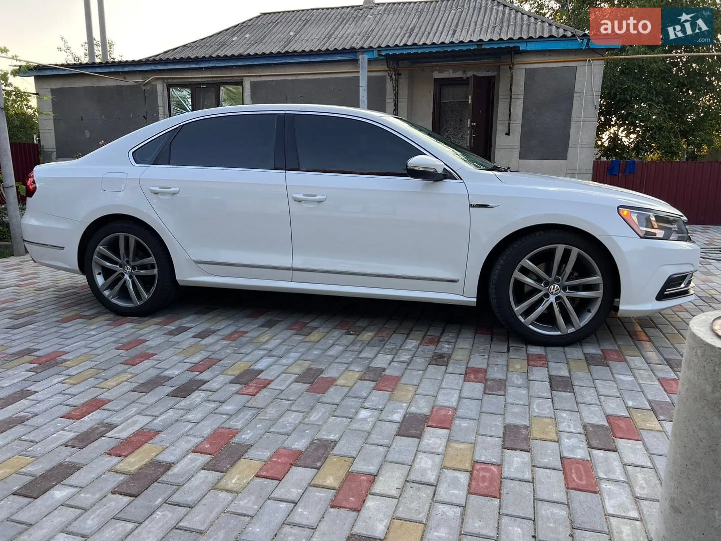 2016 Volkswagen Passat - мініатюра 5