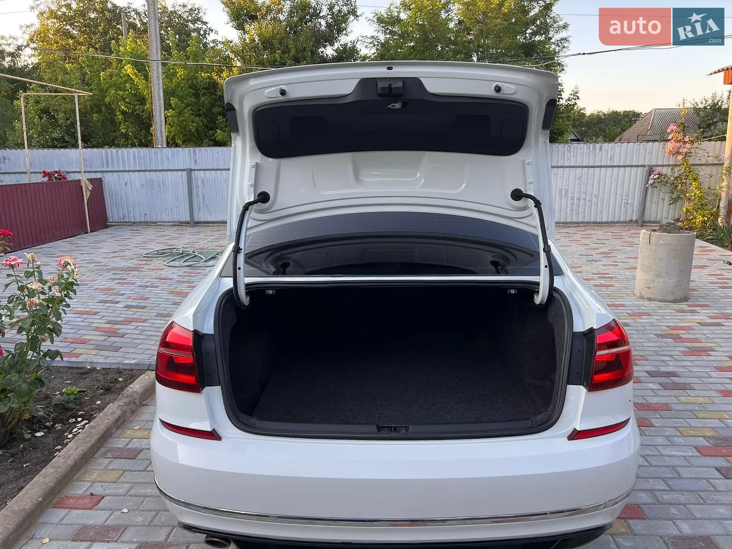 2016 Volkswagen Passat - мініатюра 9