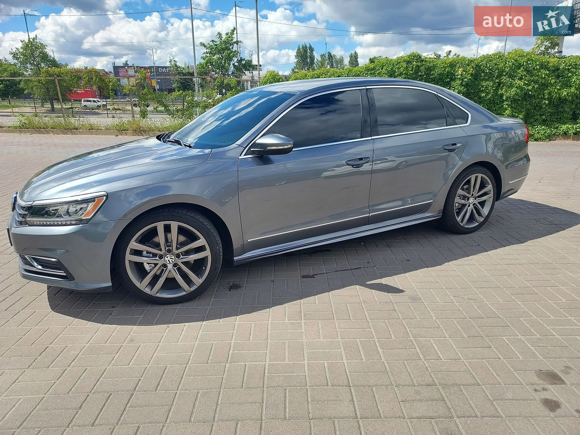 2016 Volkswagen Passat - мініатюра 2