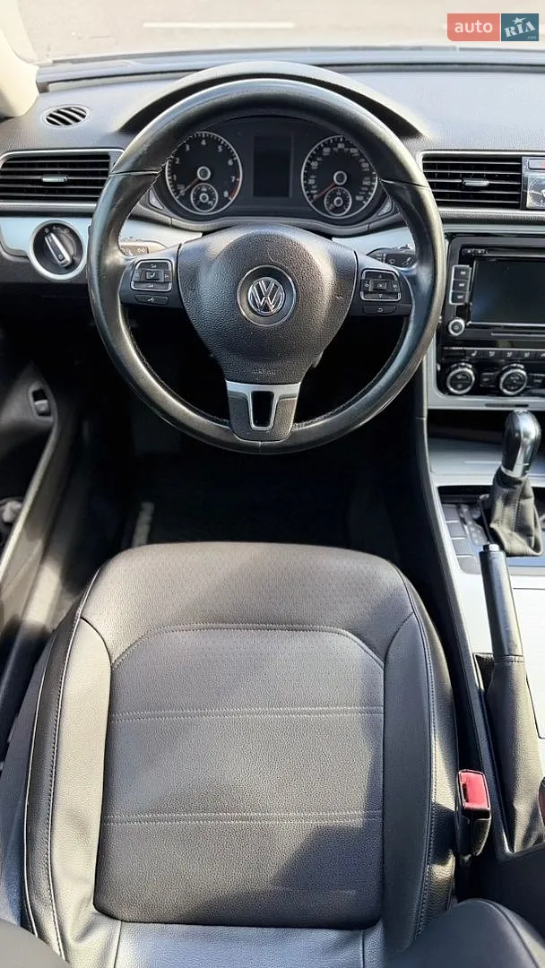 2011 Volkswagen Passat - мініатюра 21