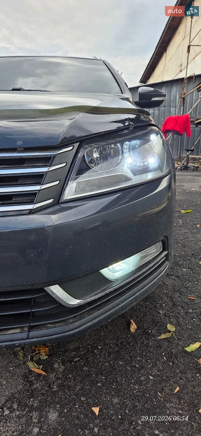 2012 Volkswagen Passat - мініатюра 11