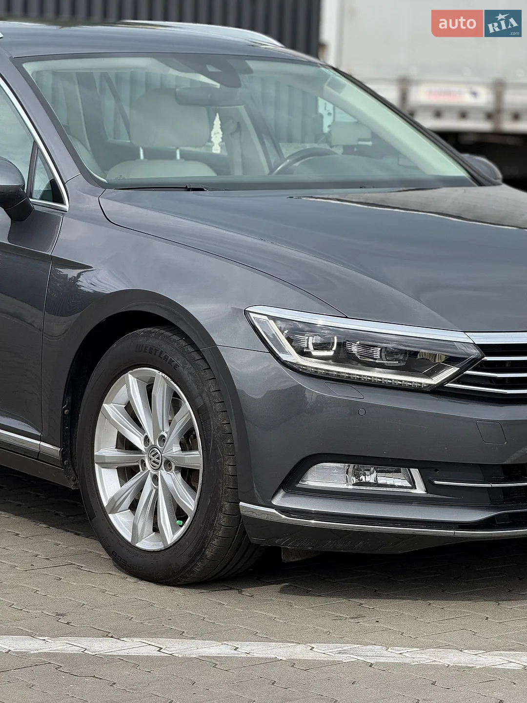 2017 Volkswagen Passat - мініатюра 6