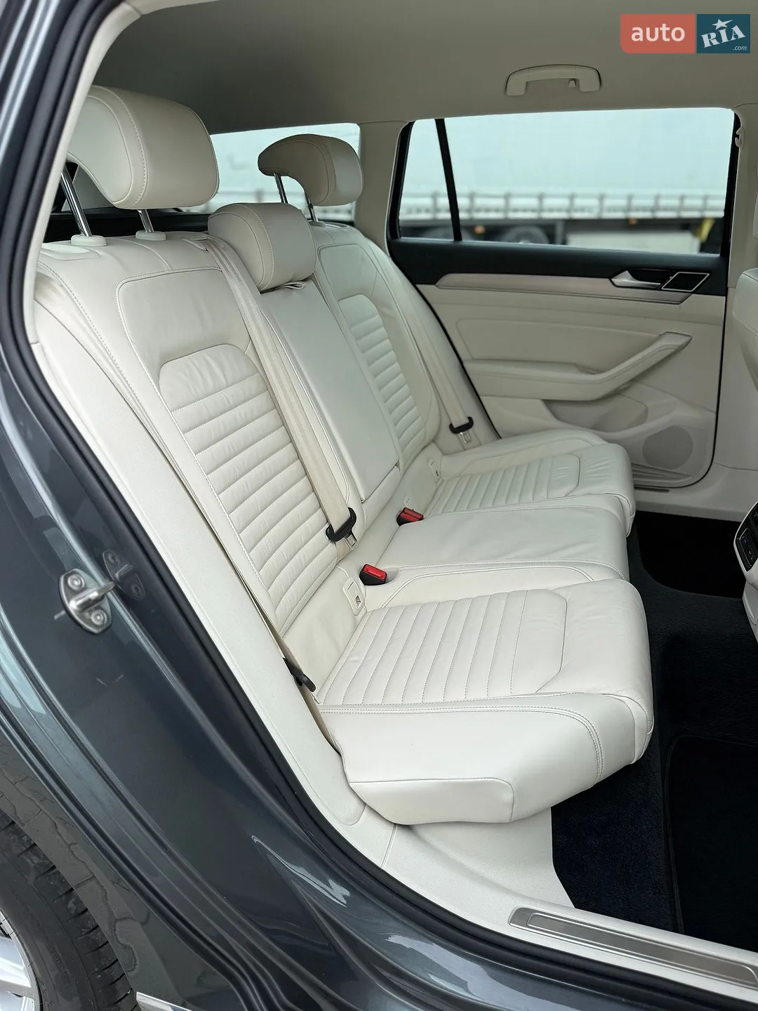 2017 Volkswagen Passat - мініатюра 33