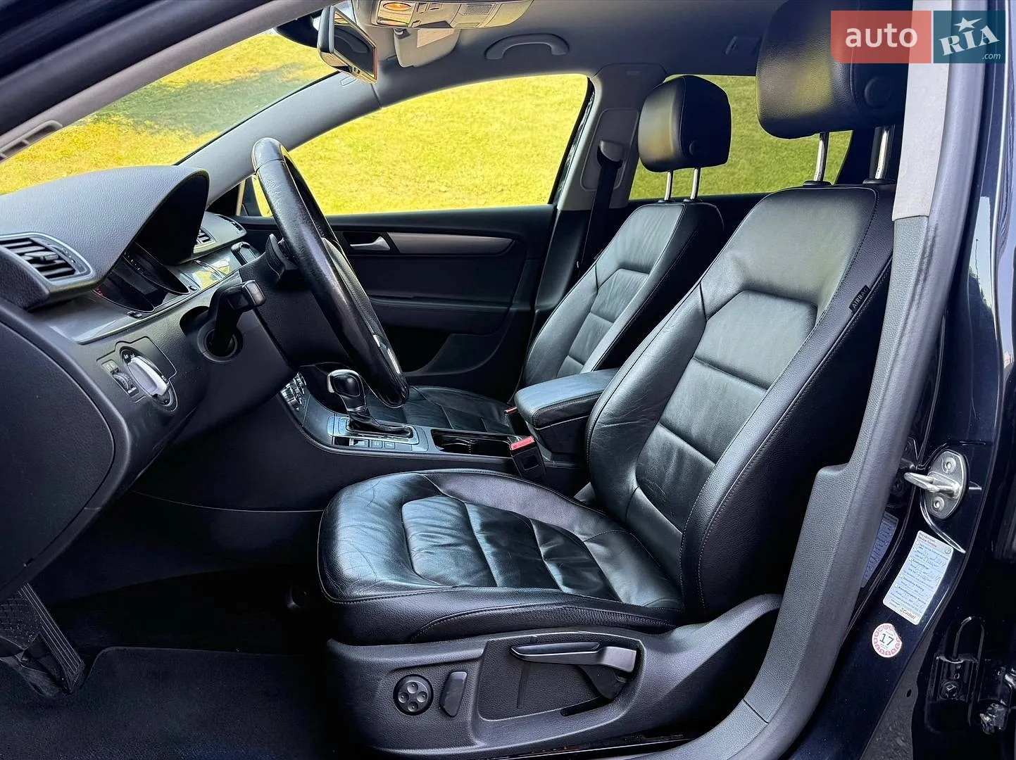 2012 Volkswagen Passat - мініатюра 16